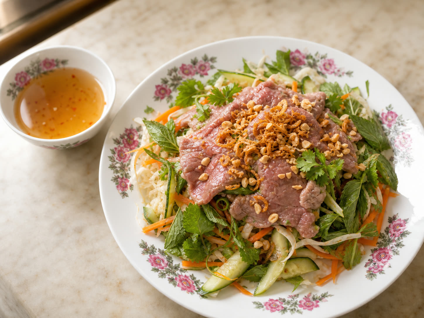 Bò Tái Chanh